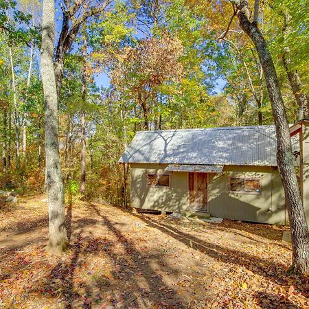 Secluded Tallassee Cabin With Fire Pit And Porch! Экстерьер фото