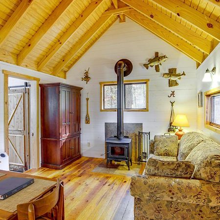 Secluded Tallassee Cabin With Fire Pit And Porch! Экстерьер фото