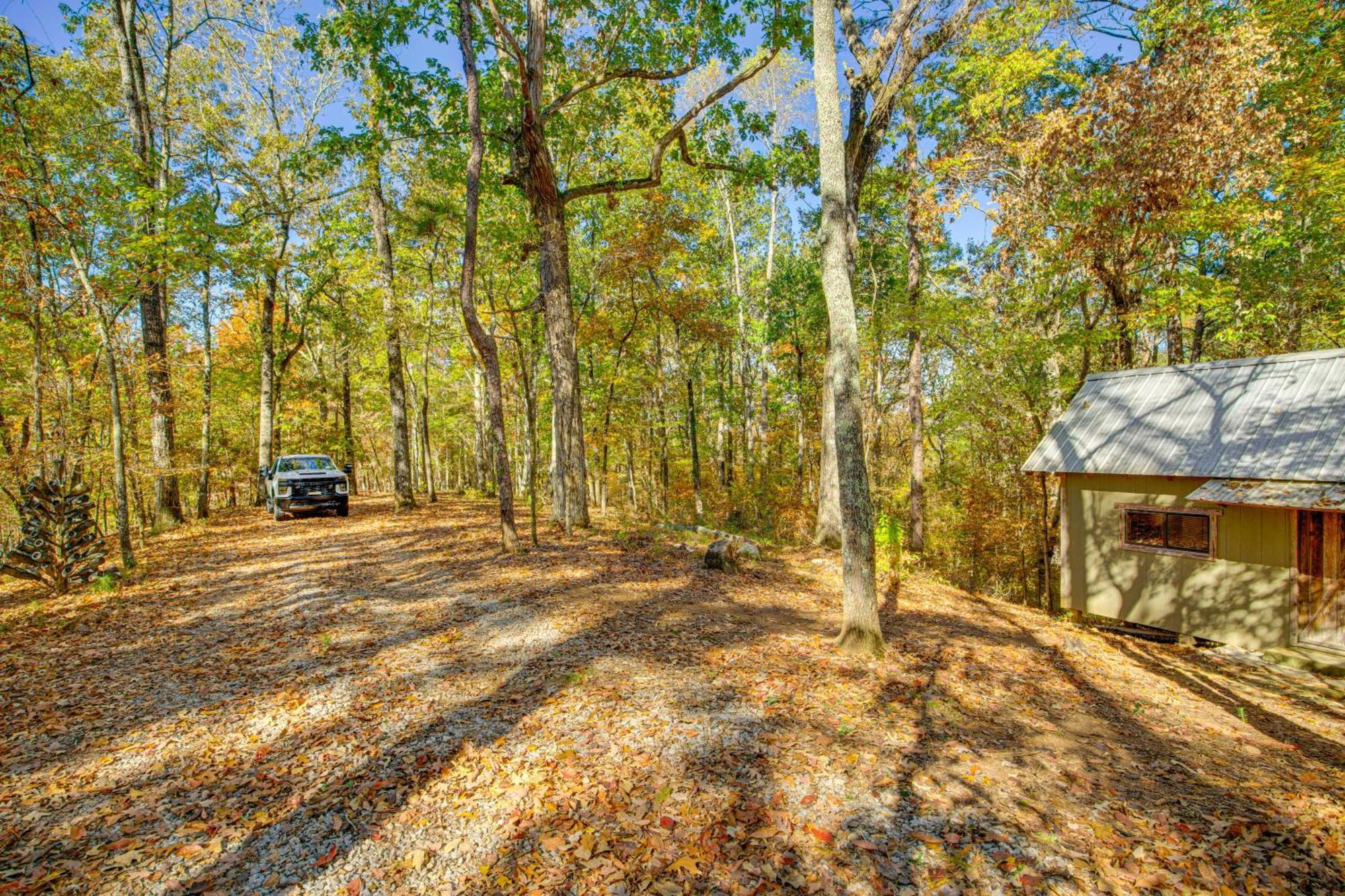 Secluded Tallassee Cabin With Fire Pit And Porch! Экстерьер фото