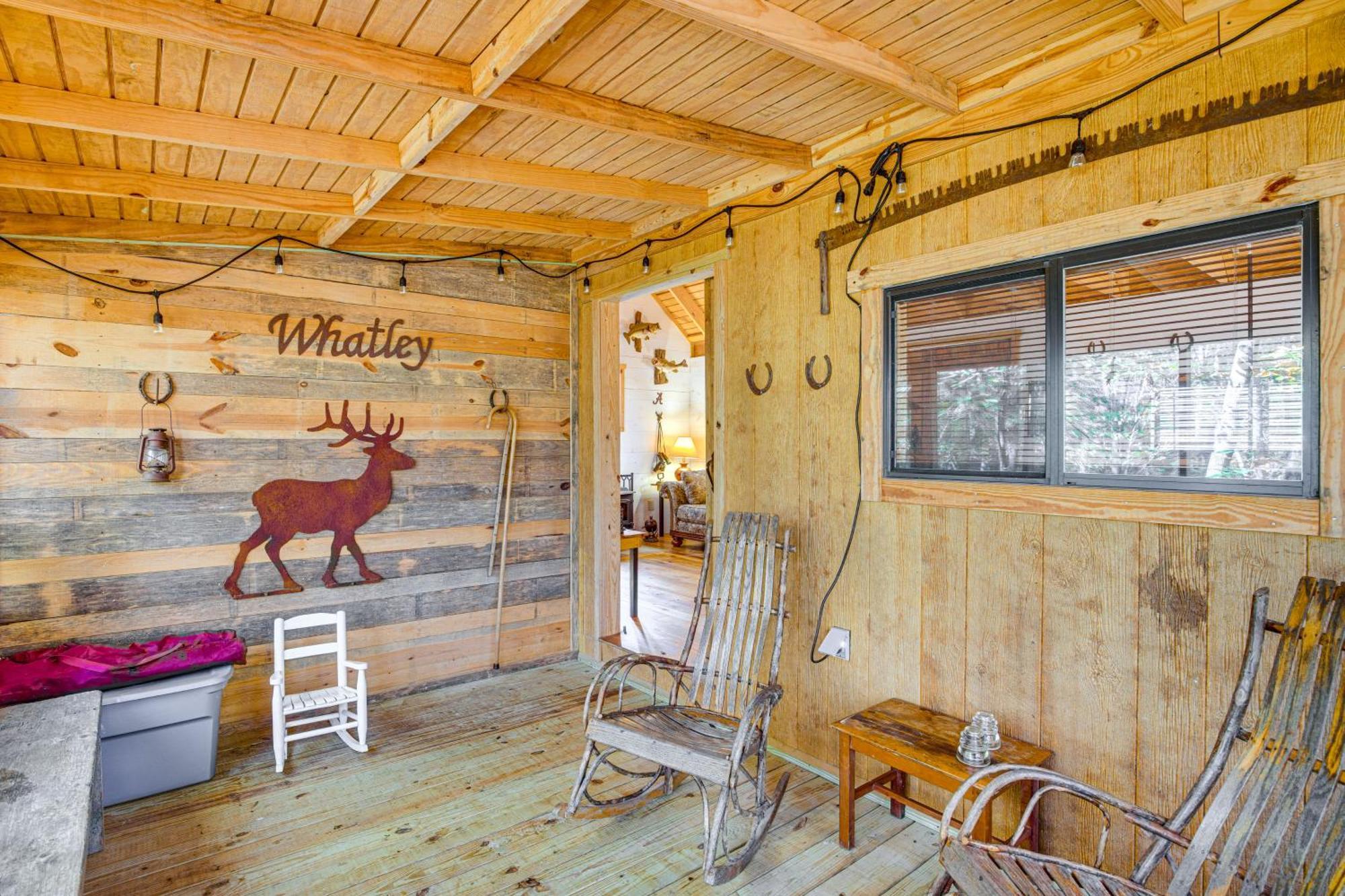Secluded Tallassee Cabin With Fire Pit And Porch! Экстерьер фото
